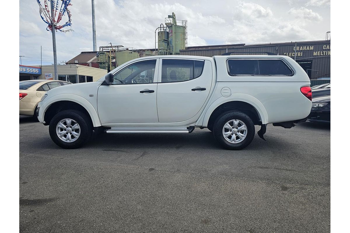 2013 Mitsubishi Triton GLX MN 4X4