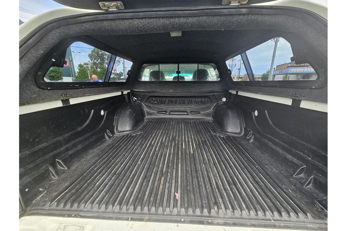 2013 Mitsubishi Triton GLX MN 4X4