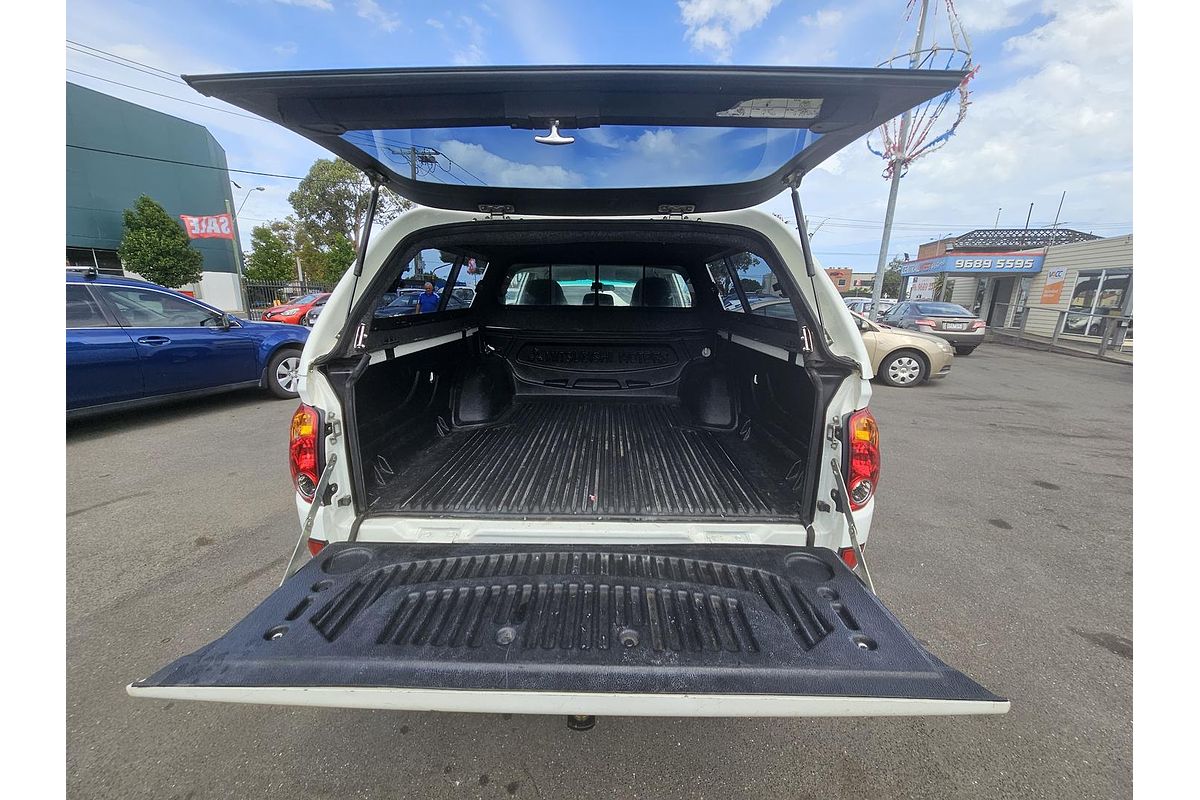 2013 Mitsubishi Triton GLX MN 4X4