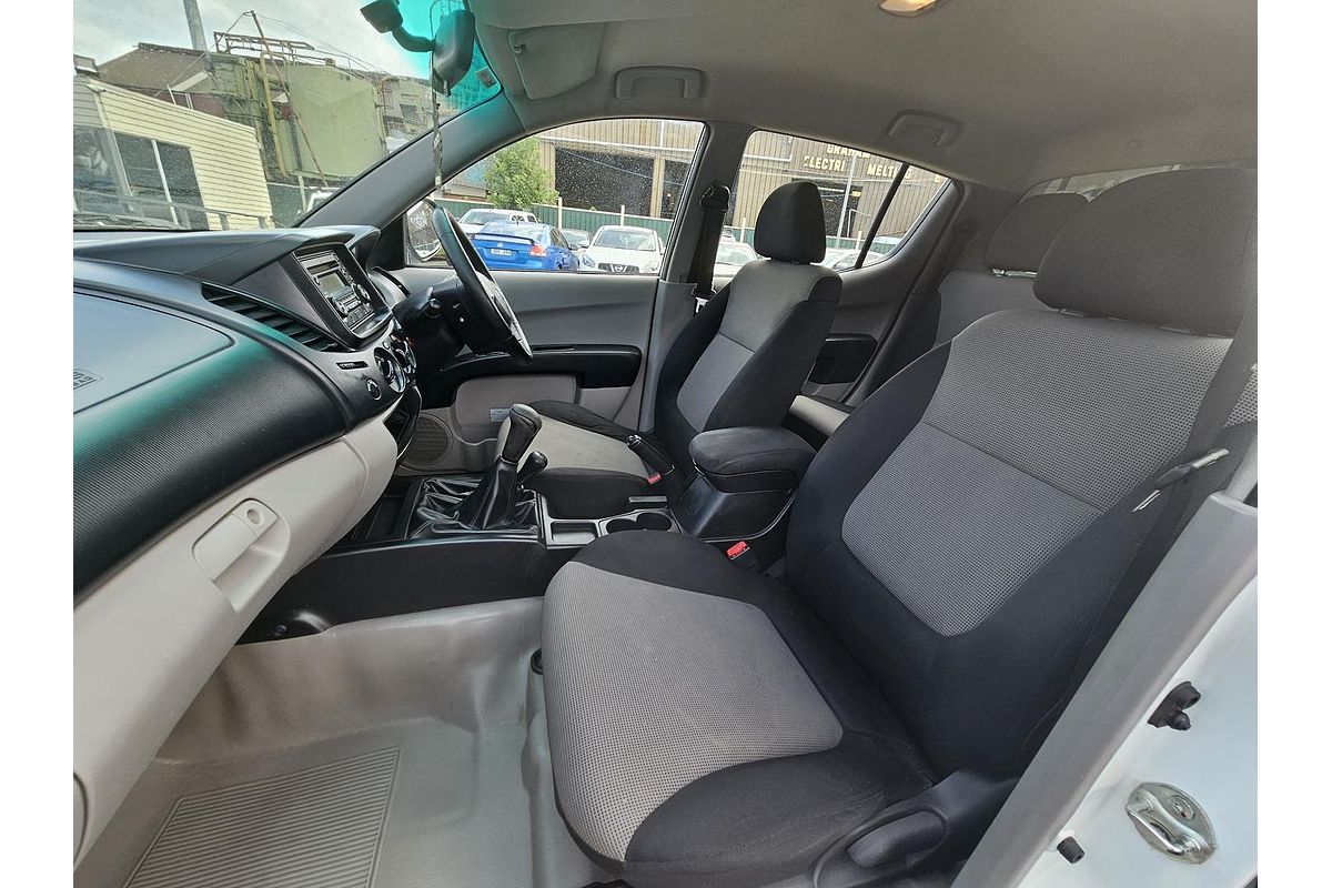 2013 Mitsubishi Triton GLX MN 4X4