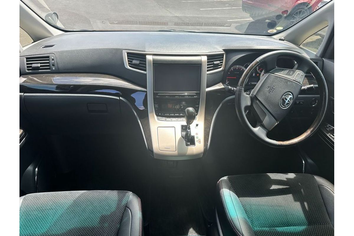 2014 Toyota Vellfire