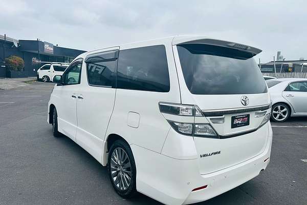 2013 Toyota Vellfire