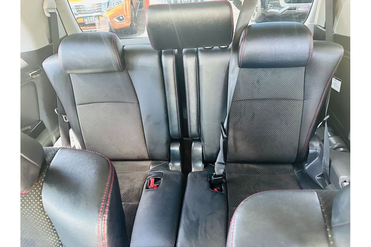 2014 Toyota Vellfire