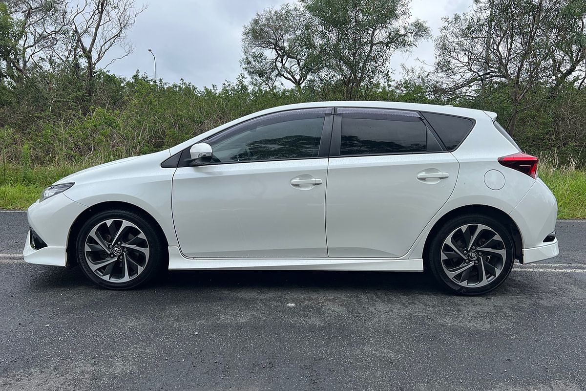2018 Toyota Corolla SX ZRE182R