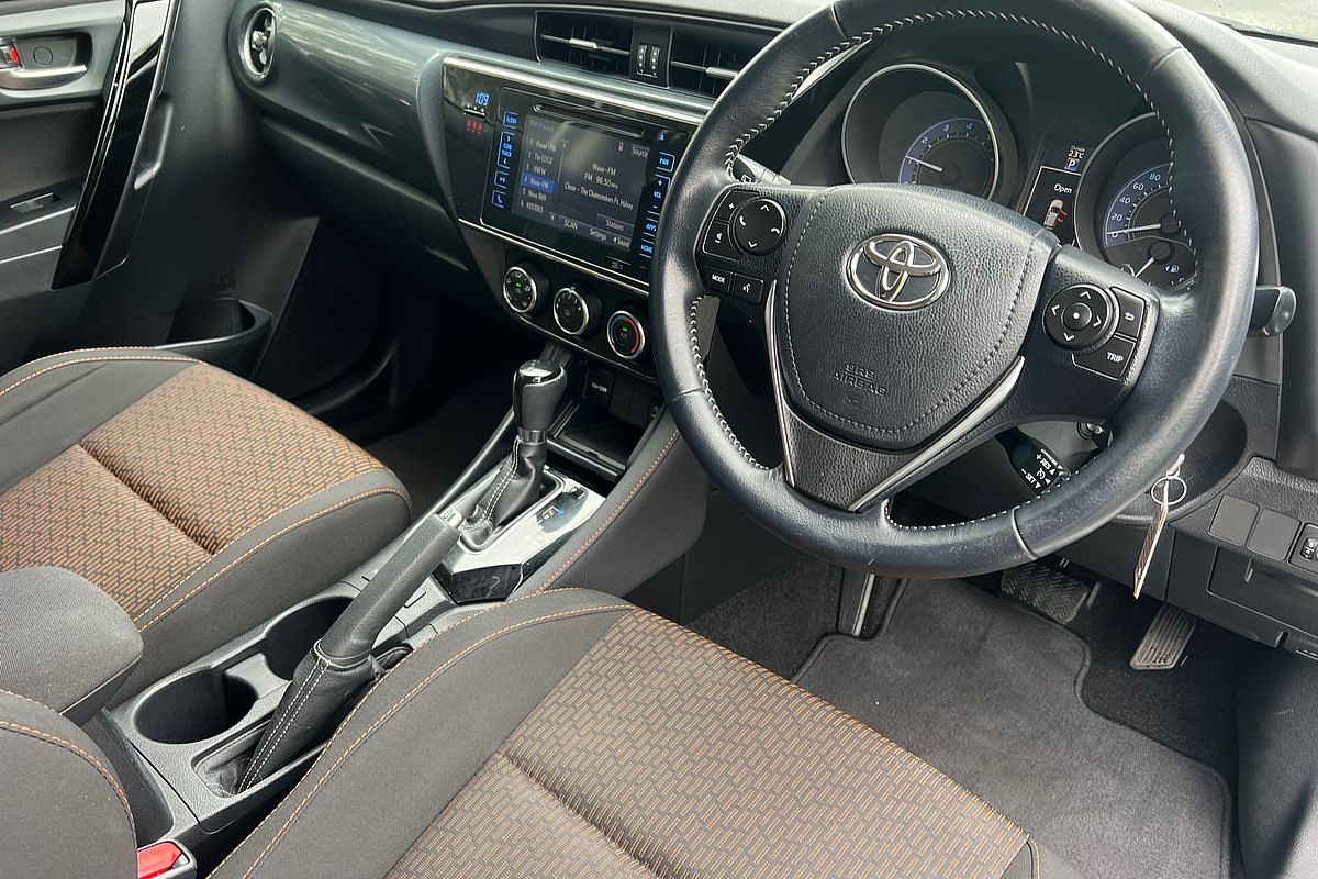 2018 Toyota Corolla SX ZRE182R