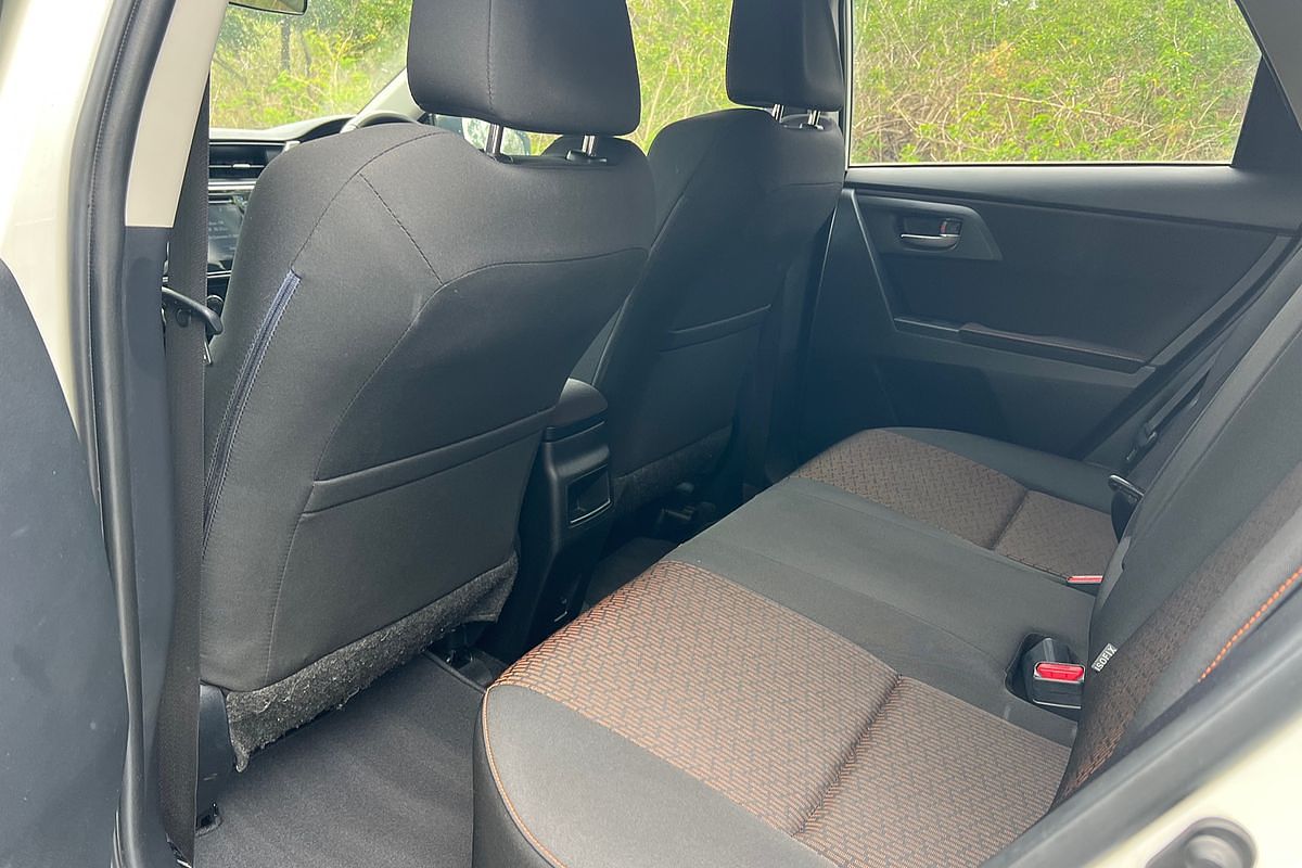 2018 Toyota Corolla SX ZRE182R