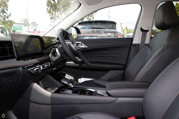 2024 MG HS Essence AS33 2WD
