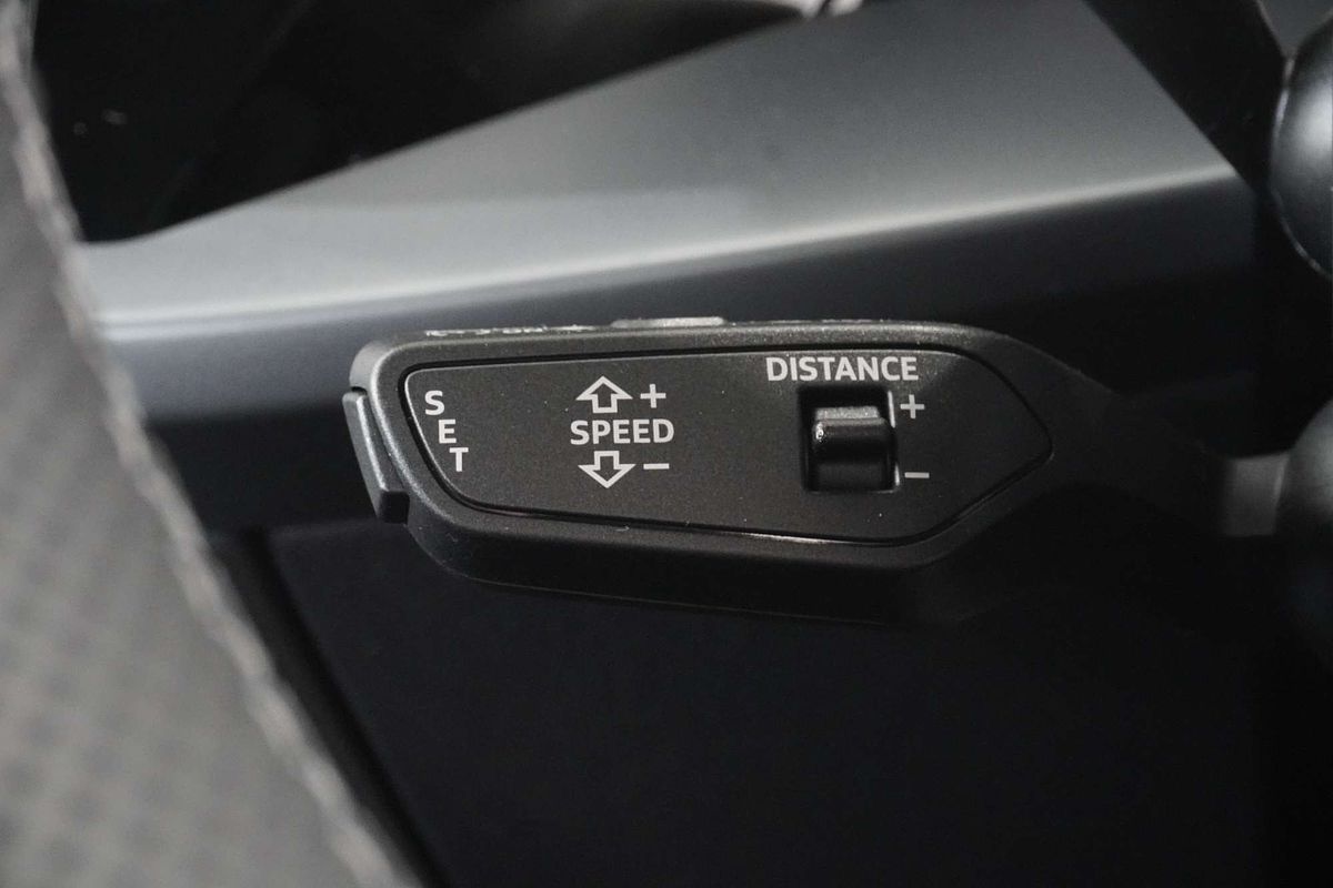 2024 Audi A3 35 TFSI S line GY