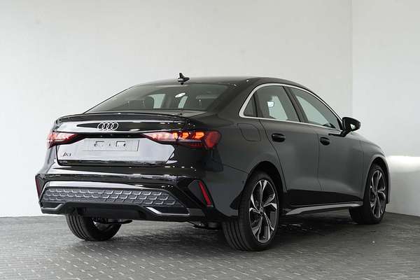 2024 Audi A3 35 TFSI S line GY