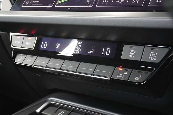 2024 Audi A3 35 TFSI S line GY
