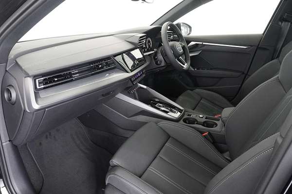 2024 Audi A3 35 TFSI S line GY
