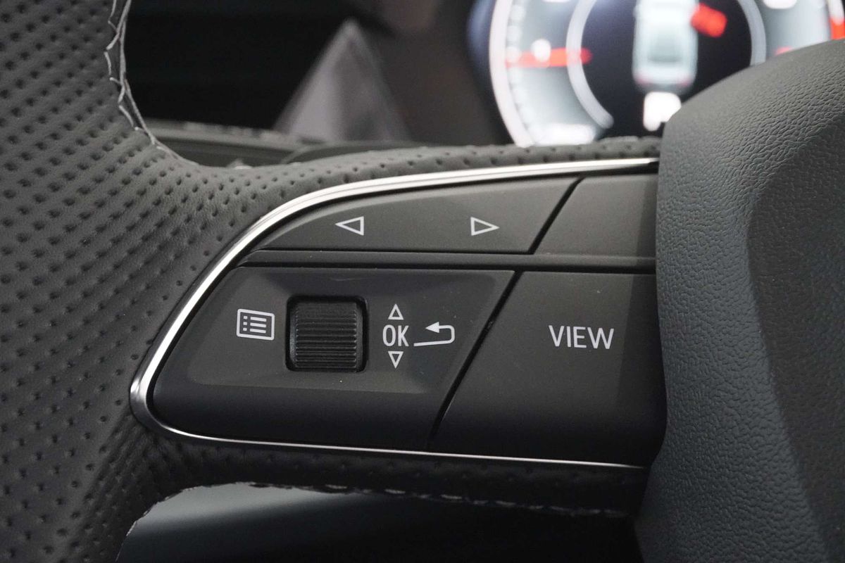 2024 Audi A3 35 TFSI S line GY