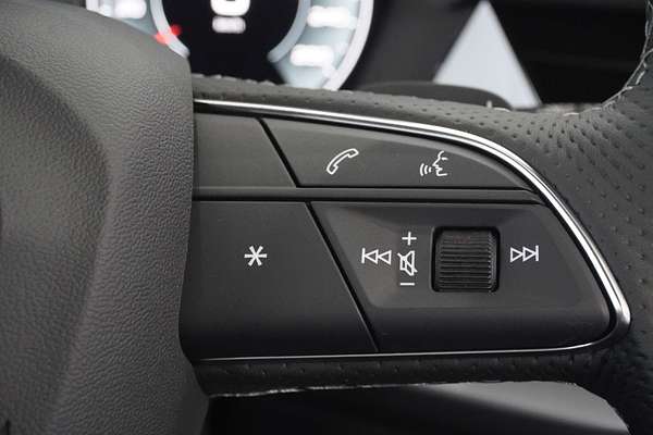 2024 Audi A3 35 TFSI S line GY