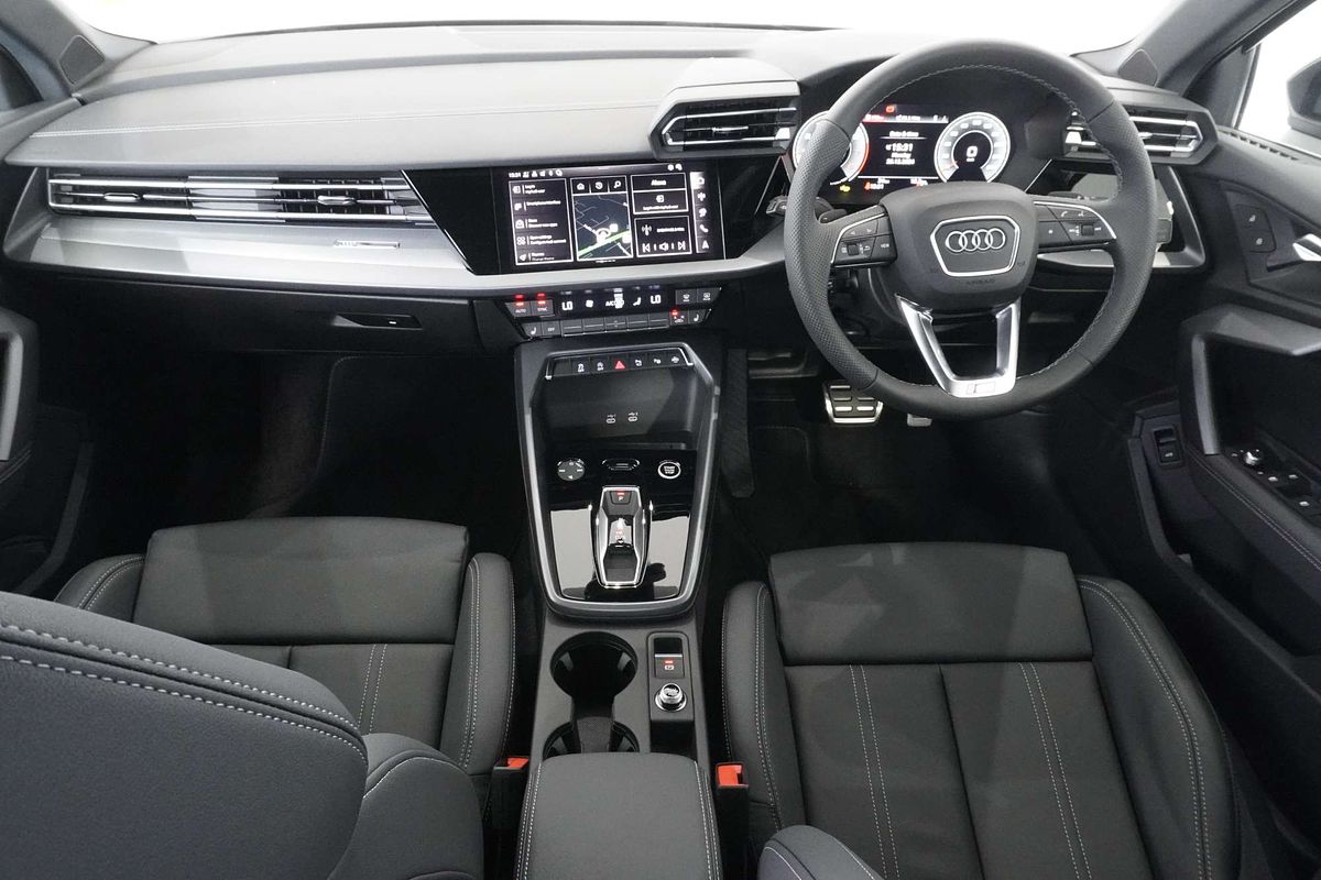2024 Audi A3 35 TFSI S line GY