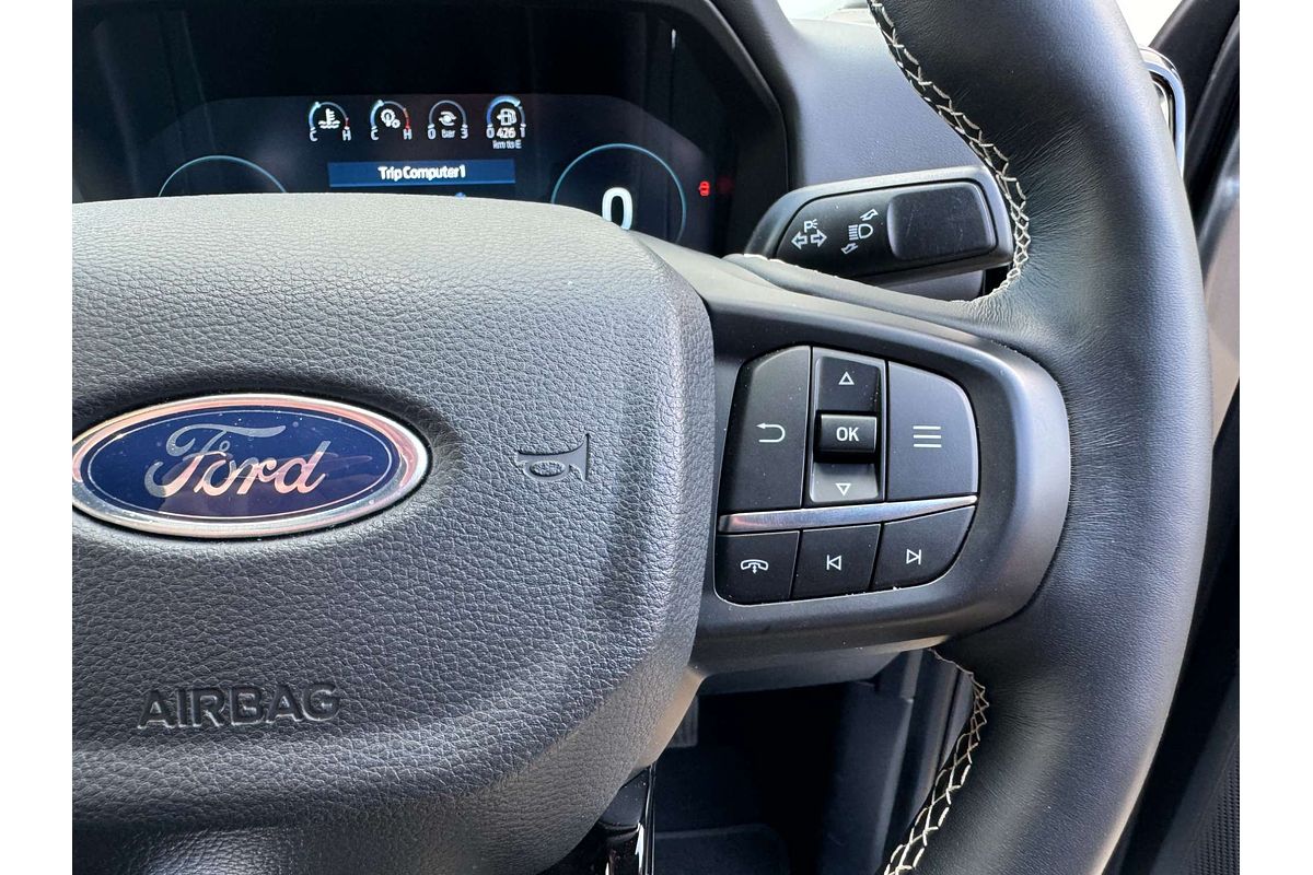 2024 Ford Everest Platinum