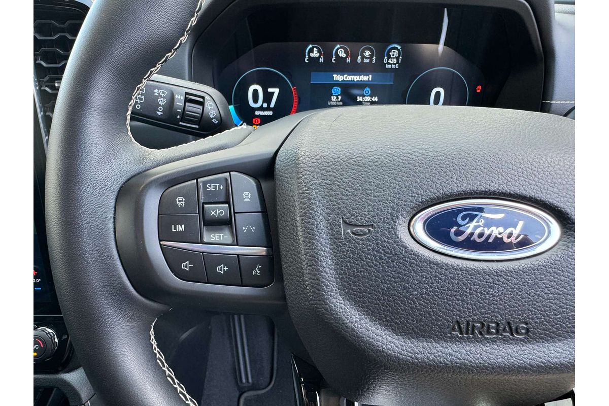 2024 Ford Everest Platinum