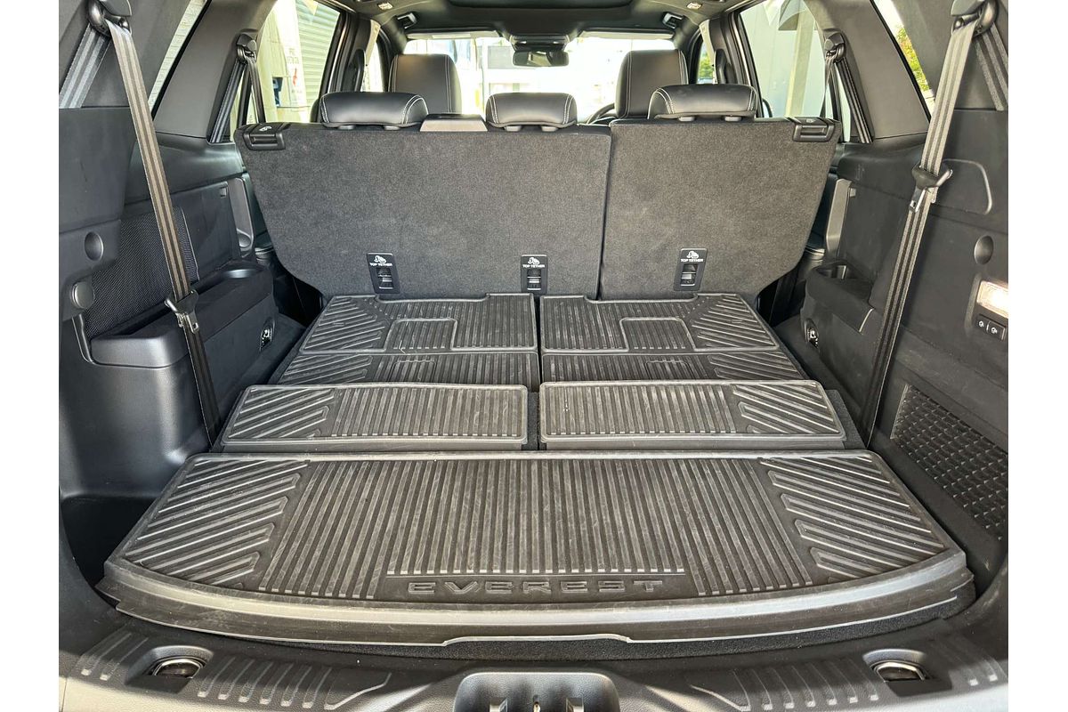 2024 Ford Everest Platinum