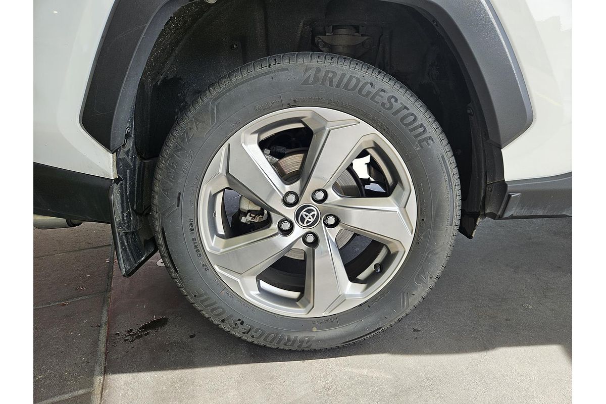 2020 Toyota RAV4 GXL AXAH52R