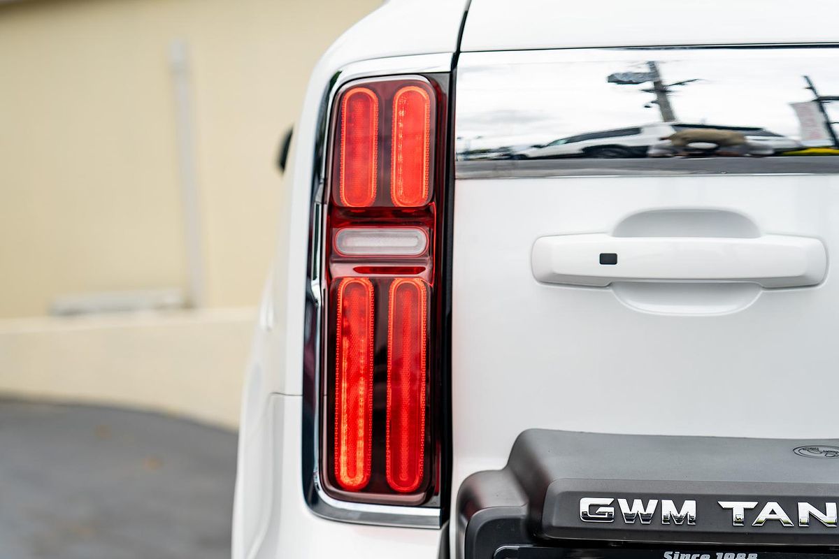 2024 GWM Tank 500 Lux Hybrid P03