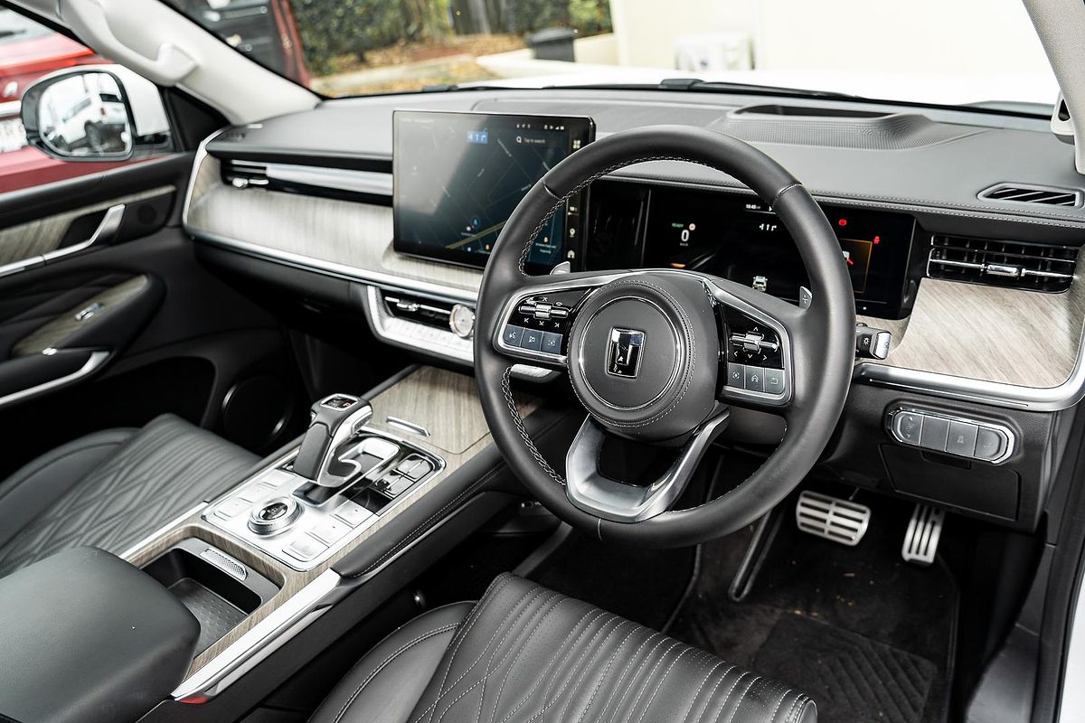 2024 GWM Tank 500 Lux Hybrid P03