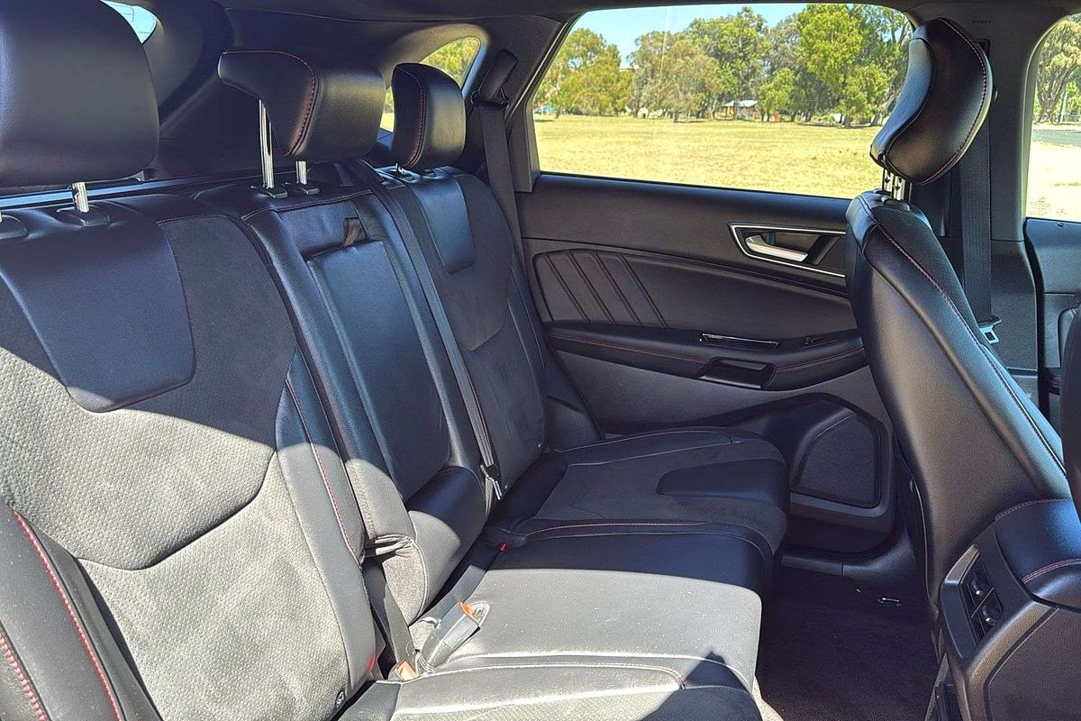 2018 Ford Endura ST-Line CA