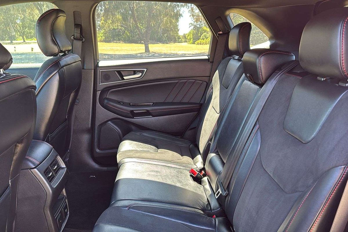 2018 Ford Endura ST-Line CA