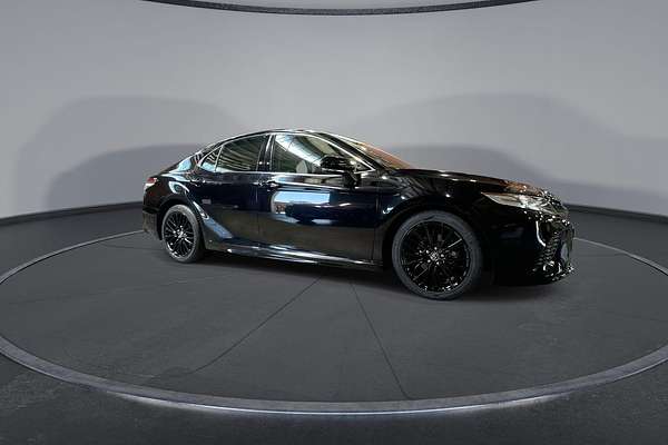 2018 Toyota Camry SL GSV70R