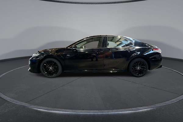 2018 Toyota Camry SL GSV70R