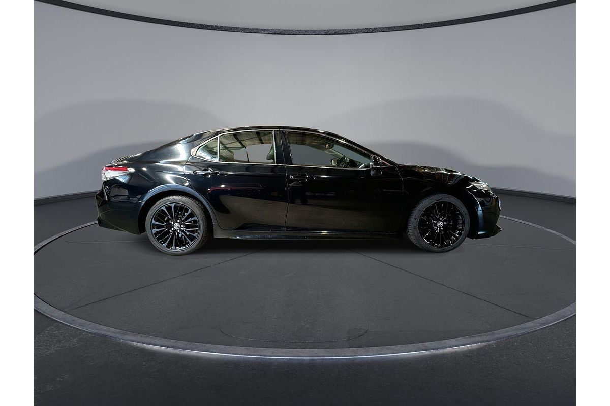 2018 Toyota Camry SL GSV70R
