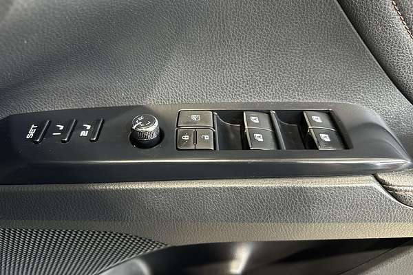 2018 Toyota Camry SL GSV70R