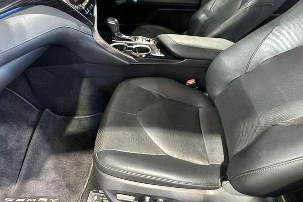 2018 Toyota Camry SL GSV70R