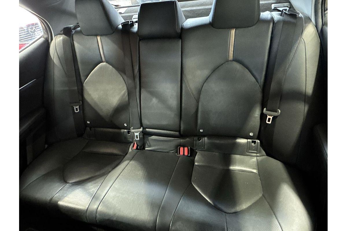 2018 Toyota Camry SL GSV70R