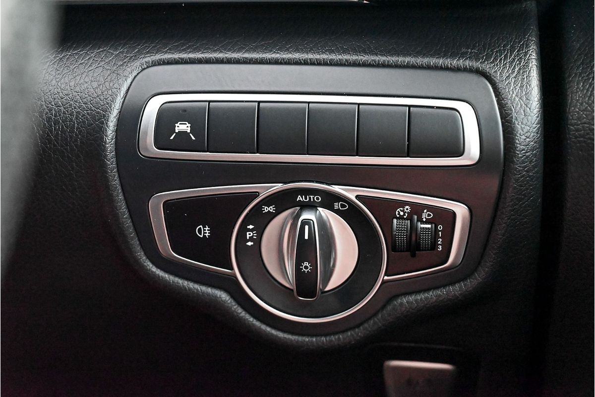 2020 Mercedes-Benz V-Class V220 d 447
