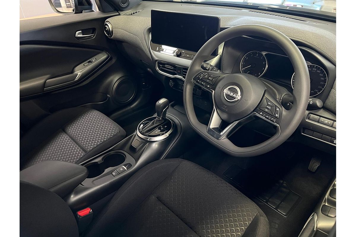 2024 Nissan JUKE ST F16