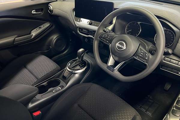 2024 Nissan JUKE ST F16
