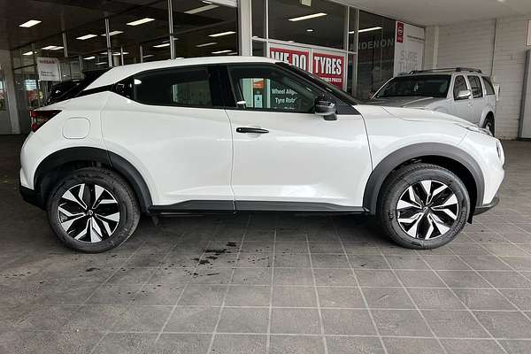 2024 Nissan JUKE ST F16
