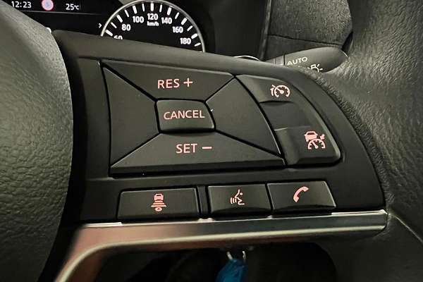 2024 Nissan JUKE ST F16