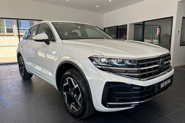 2024 Volkswagen Touareg 170TDI RC