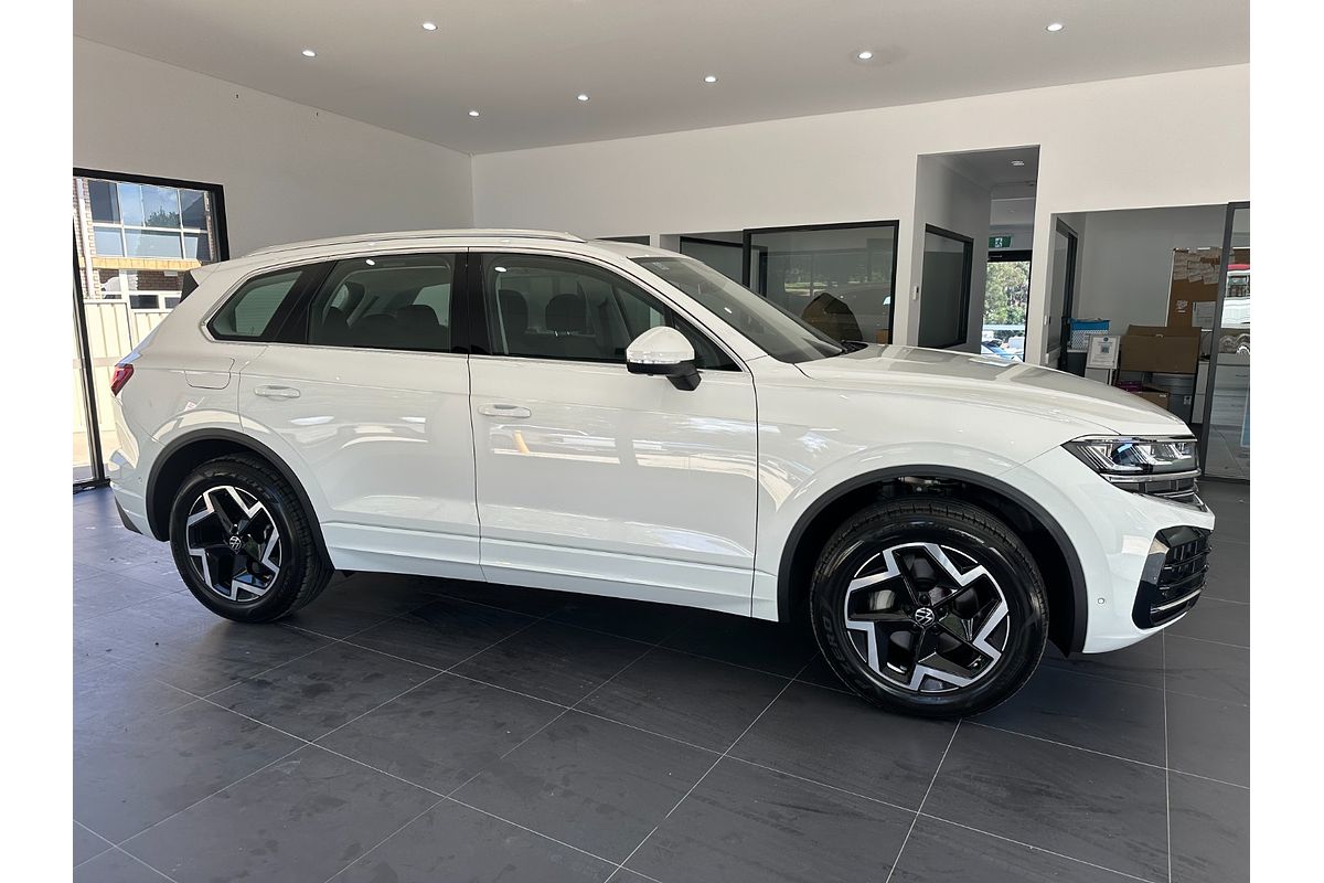 2024 Volkswagen Touareg 170TDI RC