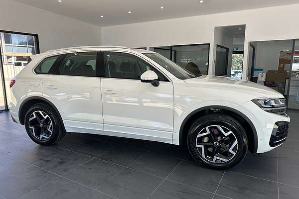 2024 Volkswagen Touareg 170TDI RC