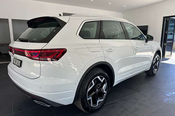 2024 Volkswagen Touareg 170TDI RC
