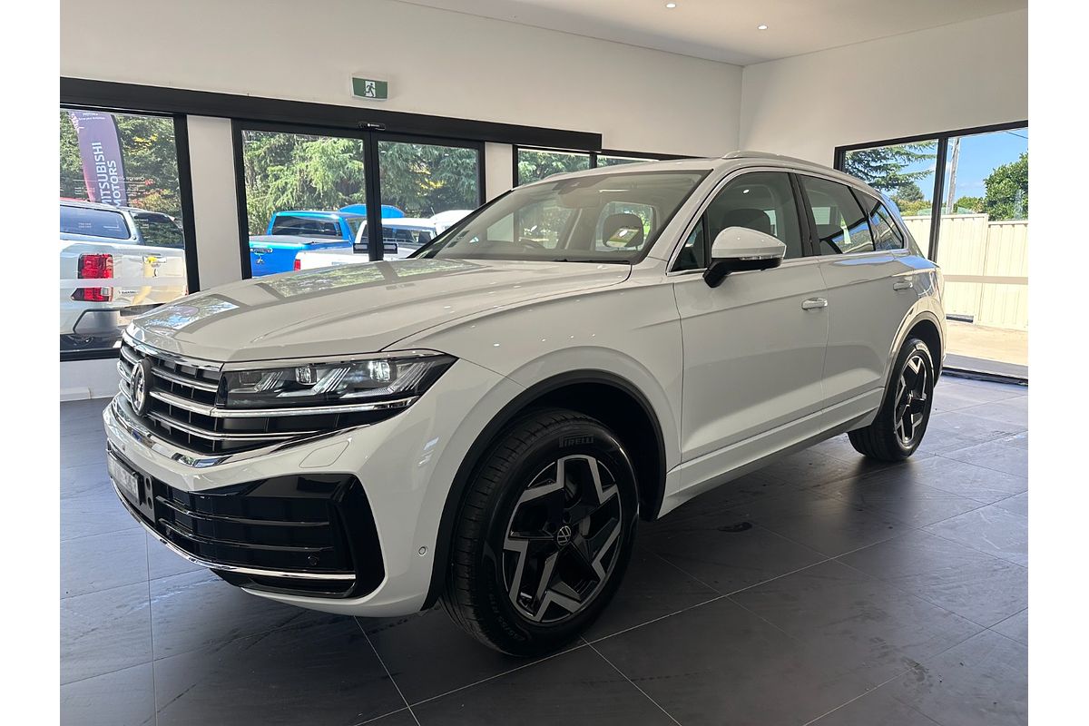 2024 Volkswagen Touareg 170TDI RC