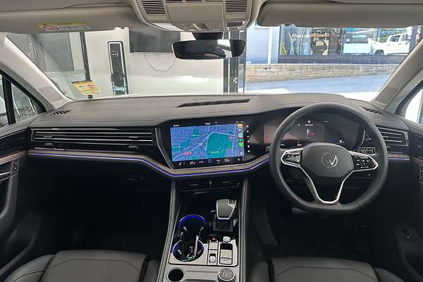 2024 Volkswagen Touareg 170TDI RC