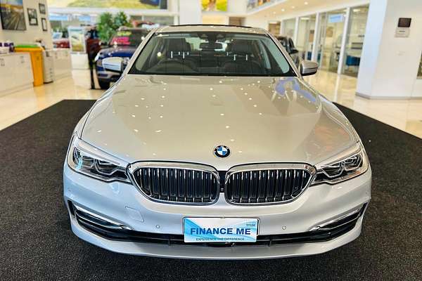 2018 BMW 5 Series 530e Luxury Line G30
