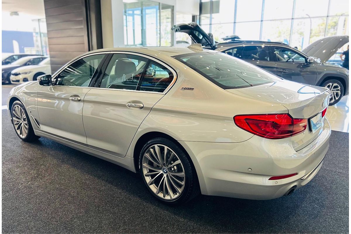 2018 BMW 5 Series 530e Luxury Line G30
