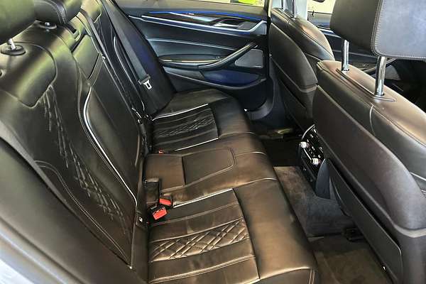 2018 BMW 5 Series 530e Luxury Line G30
