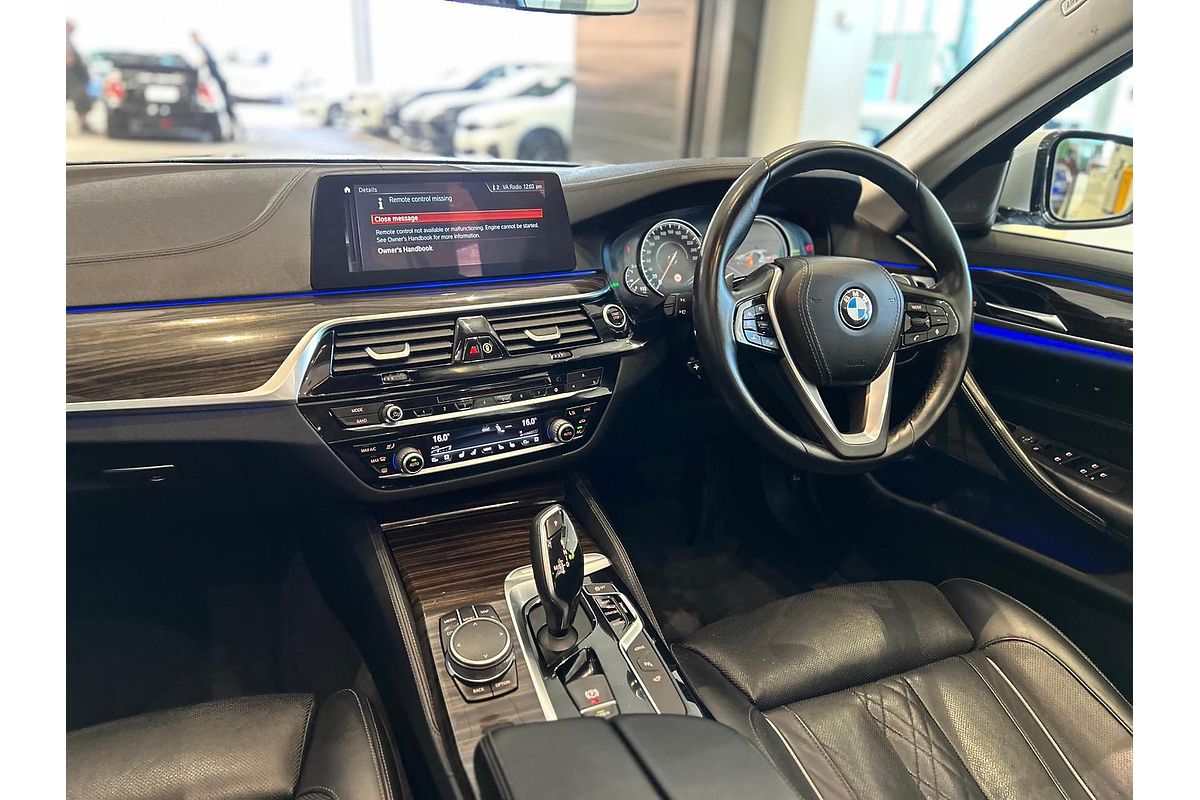 2018 BMW 5 Series 530e Luxury Line G30