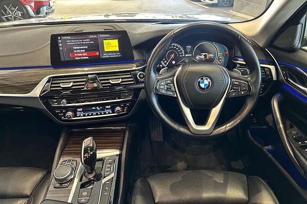 2018 BMW 5 Series 530e Luxury Line G30