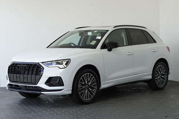 2024 Audi Q3 35 TFSI Dynamic Black F3