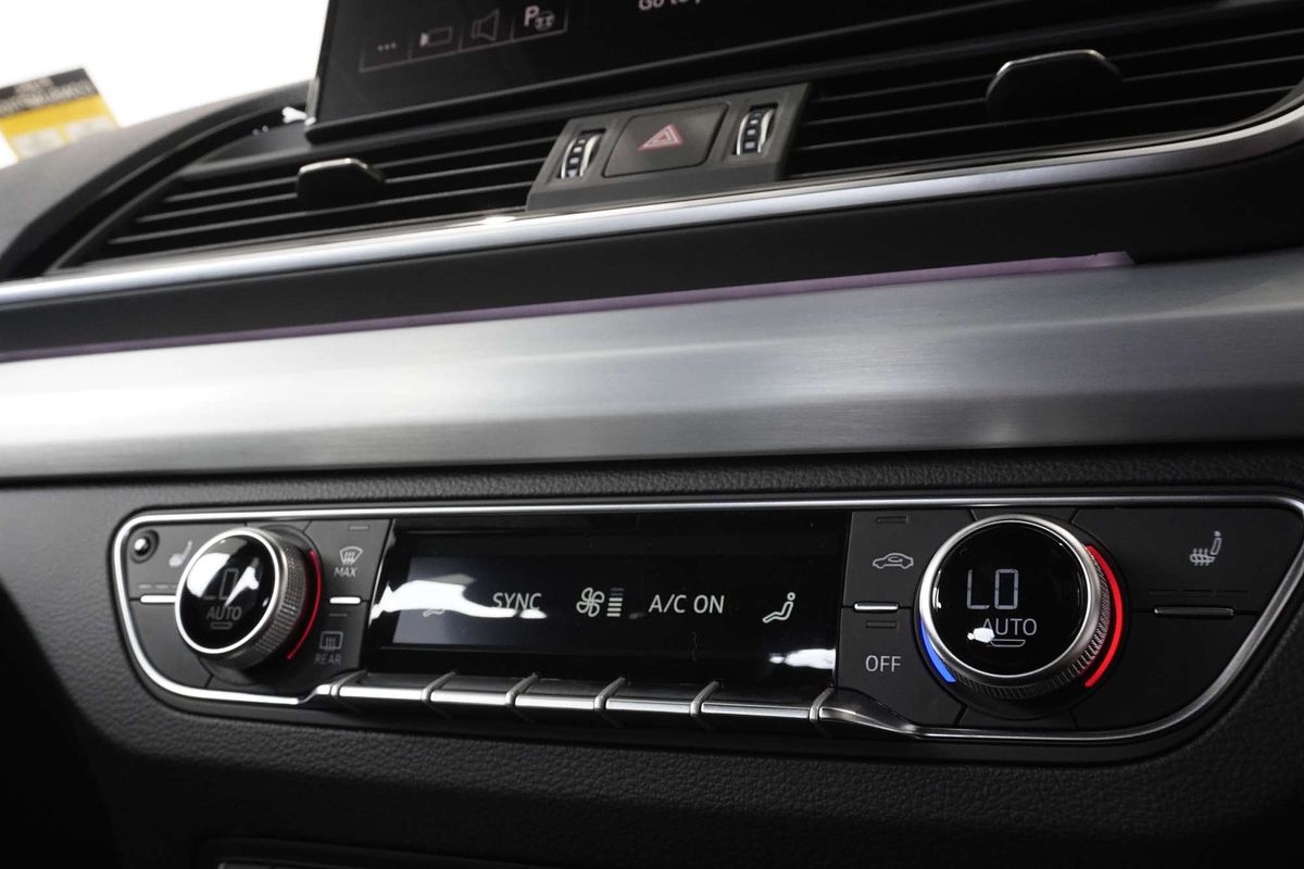 2024 Audi Q5 45 TFSI S line FY